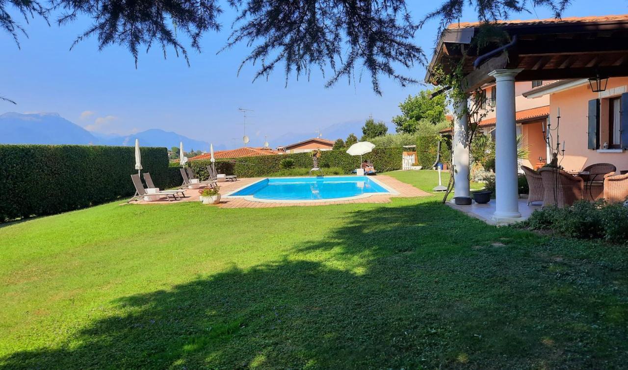 B&B Villa Fiorini Moniga del Garda ภายนอก รูปภาพ