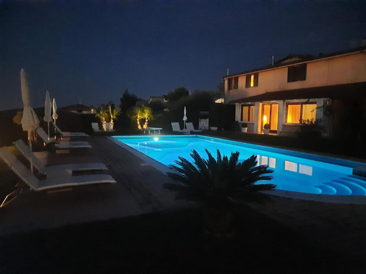 B&B Villa Fiorini Moniga del Garda ภายนอก รูปภาพ