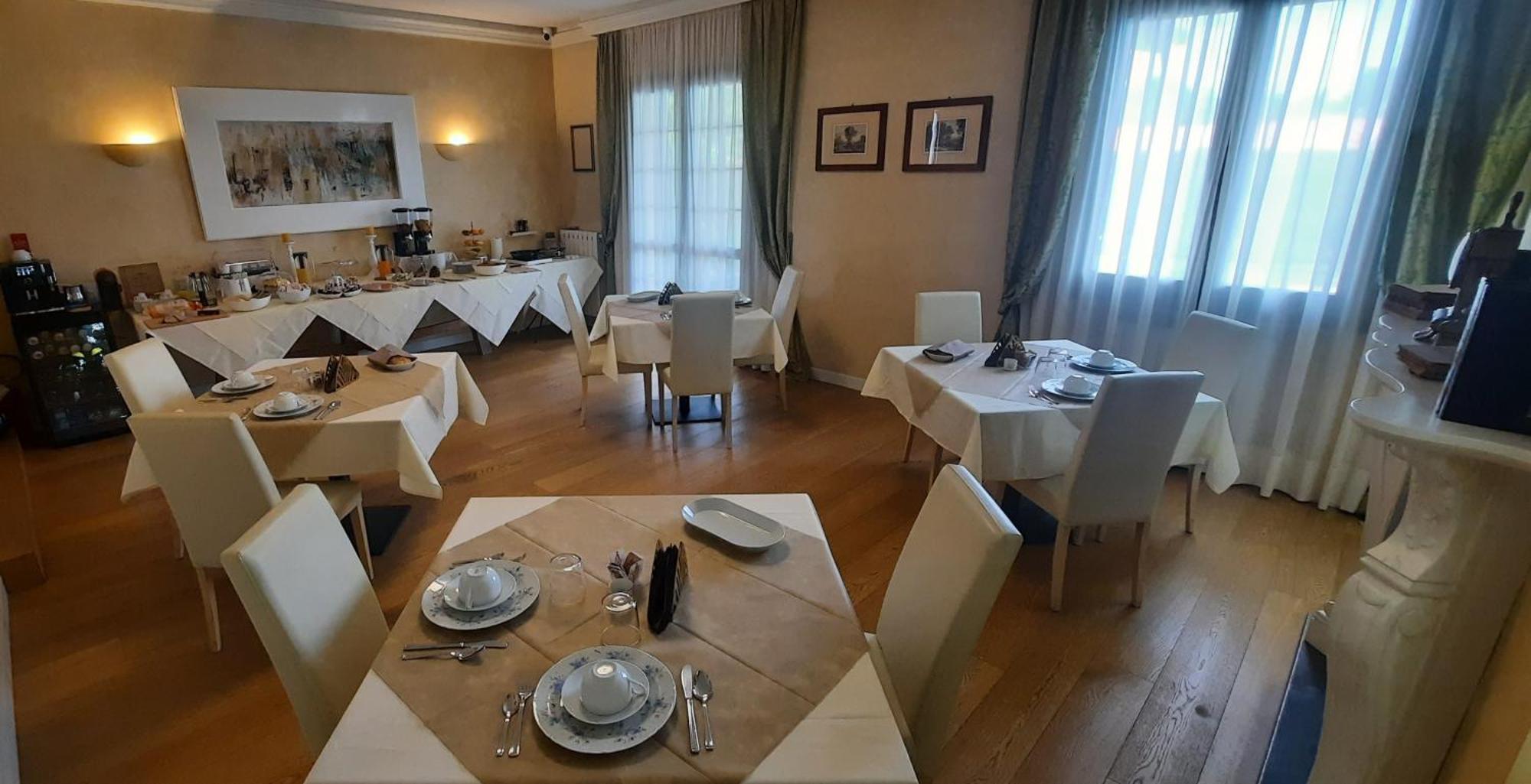 B&B Villa Fiorini Moniga del Garda ภายนอก รูปภาพ