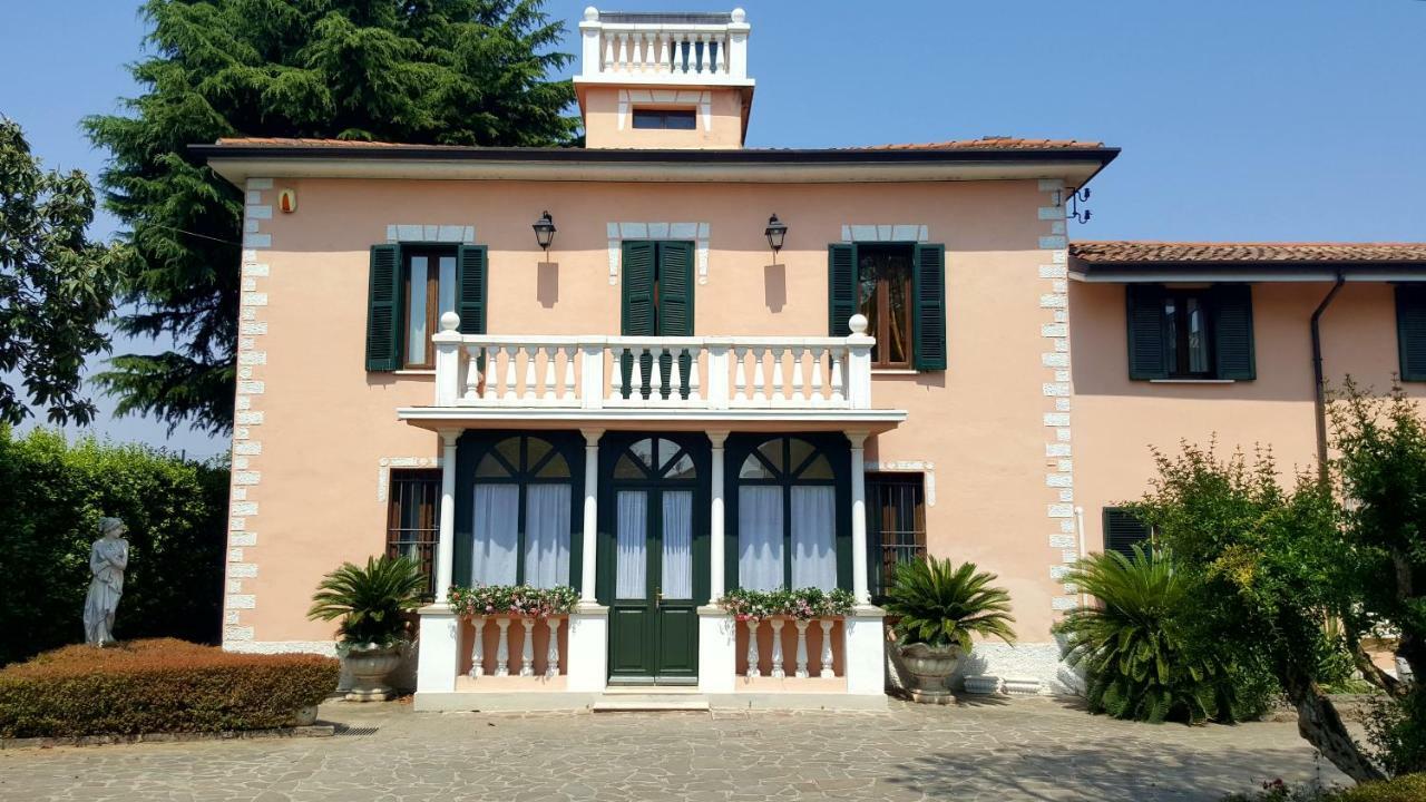 B&B Villa Fiorini Moniga del Garda ภายนอก รูปภาพ