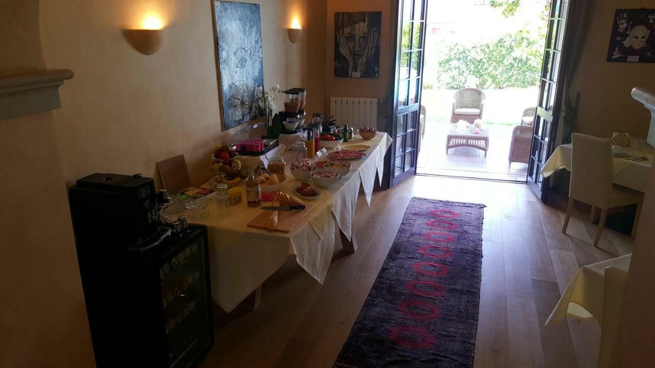 B&B Villa Fiorini Moniga del Garda ภายนอก รูปภาพ