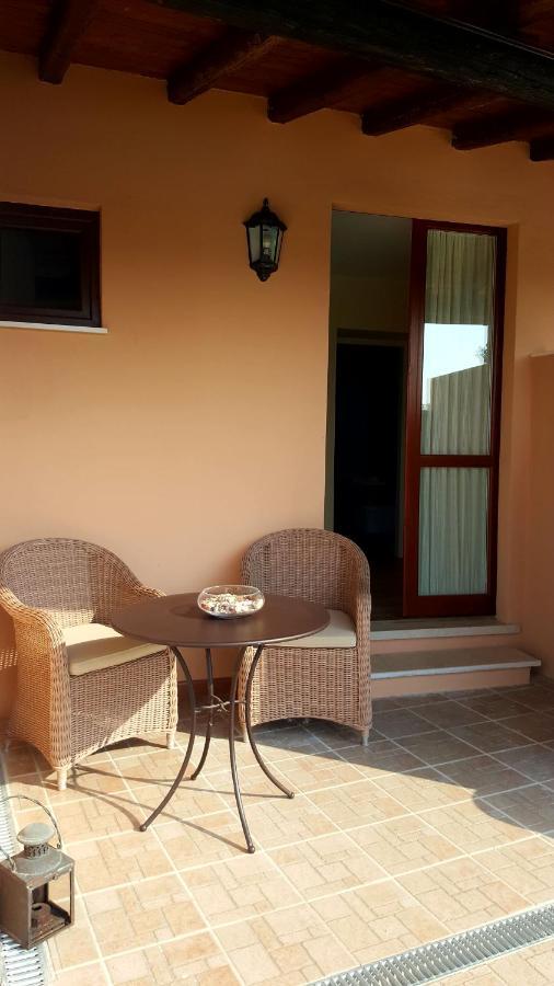 B&B Villa Fiorini Moniga del Garda ภายนอก รูปภาพ